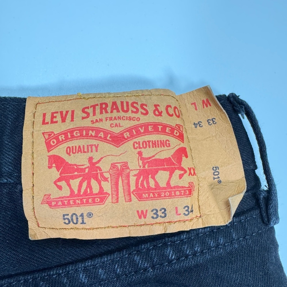 Levis 501 Mens Jeans 33x34 Black Straight Leg Button Fly Denim Classic Casual - Picture 3 of 15